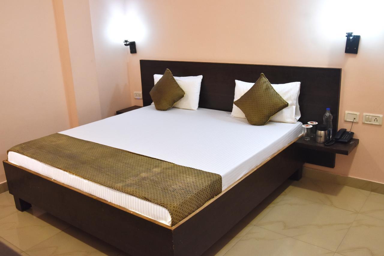 Munaro Hotels & Resorts Varanasi Esterno foto